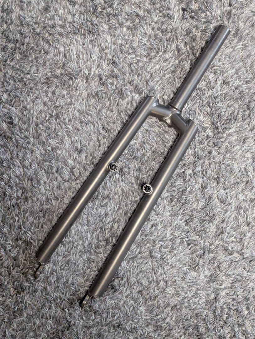 □ DEMONCHAUX チタン MTB 26インチ リジッド フォーク