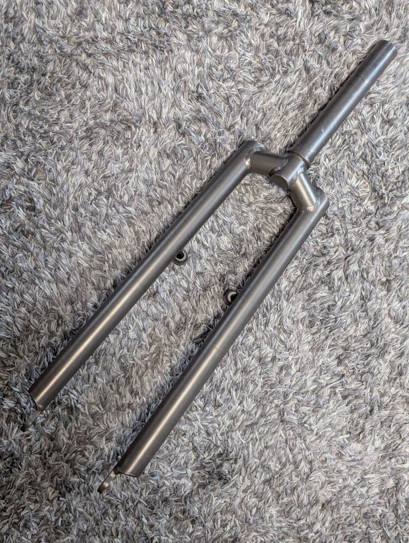 □ DEMONCHAUX チタン MTB 26インチ リジッド フォーク