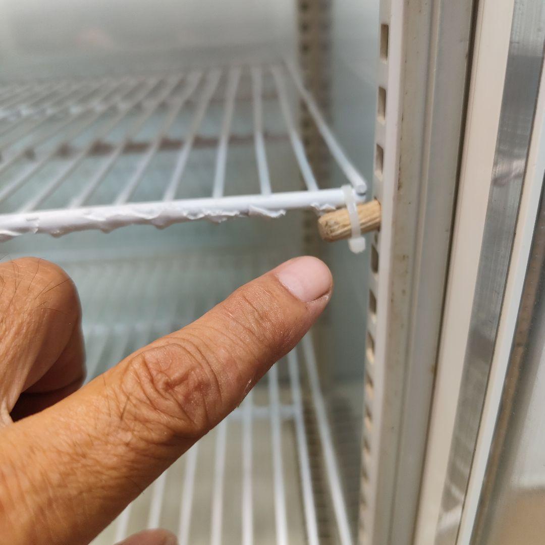 SANYO ショーケース　飲料　冷蔵庫 ホワイト 3段