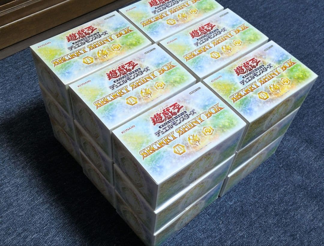 遊戯王　SECRET SHINY BOX 　未開封　18箱セット まとめ売り
