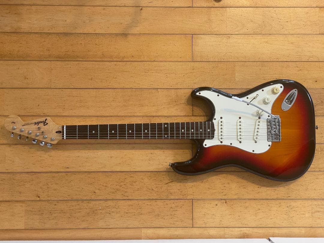 Fender Stratocaster サンバースト　トラ杢ネック
