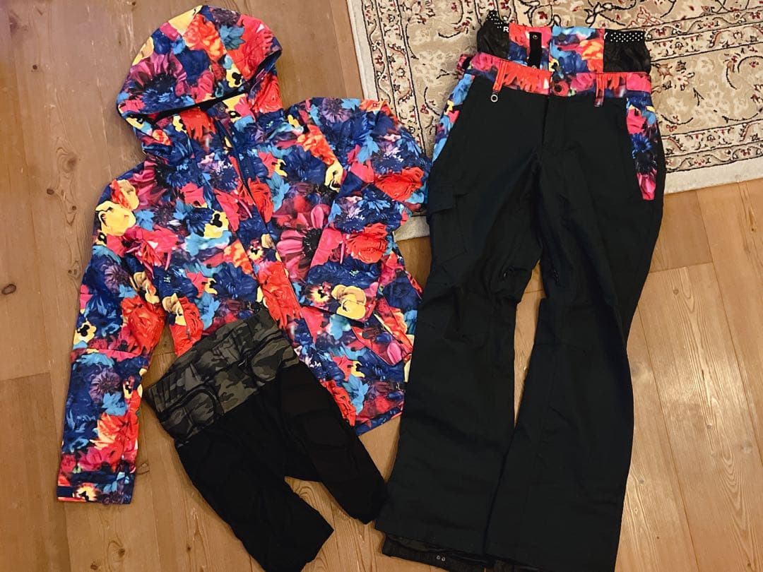 ROXY × 蜷川実花 スノーボードウェアセット