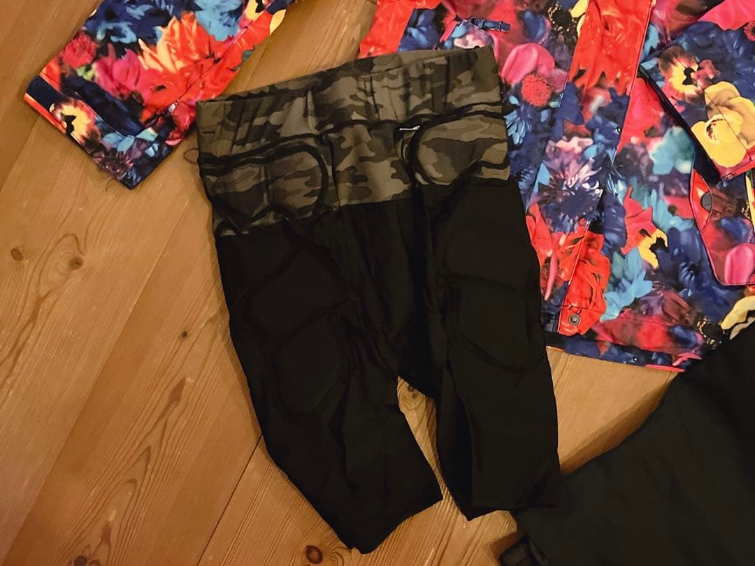 ROXY × 蜷川実花 スノーボードウェアセット