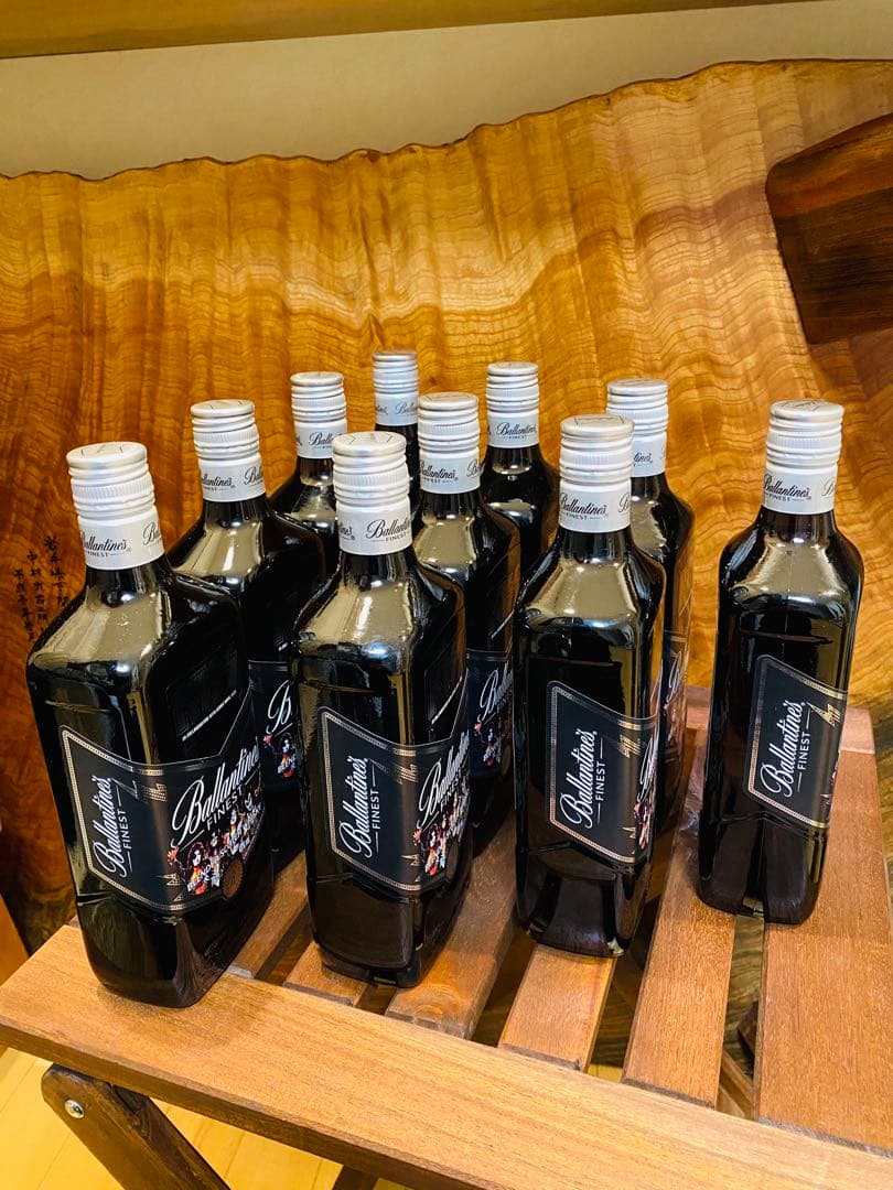 限定！バランタインファイネスト 700ml アーティストボトル KISS