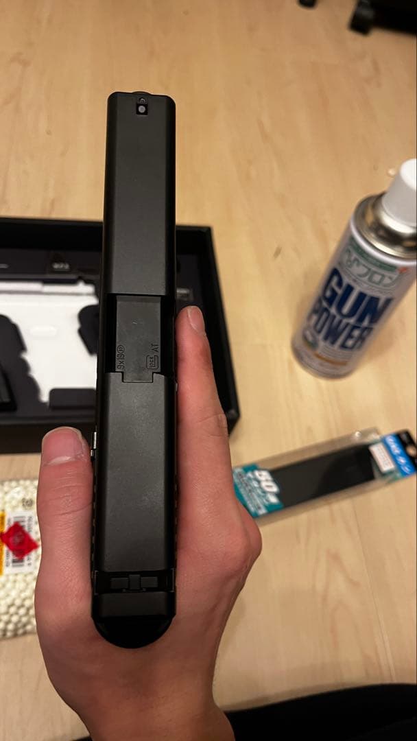 Glock 17 Gen4 【ガス ロングマガジン 0.2gBB弾付属】