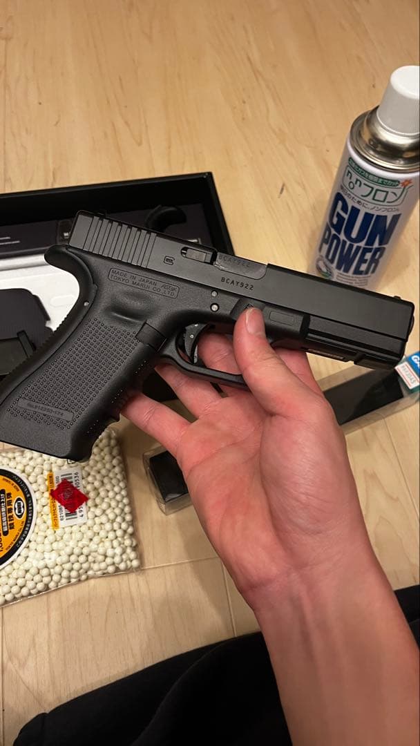 Glock 17 Gen4 【ガス ロングマガジン 0.2gBB弾付属】