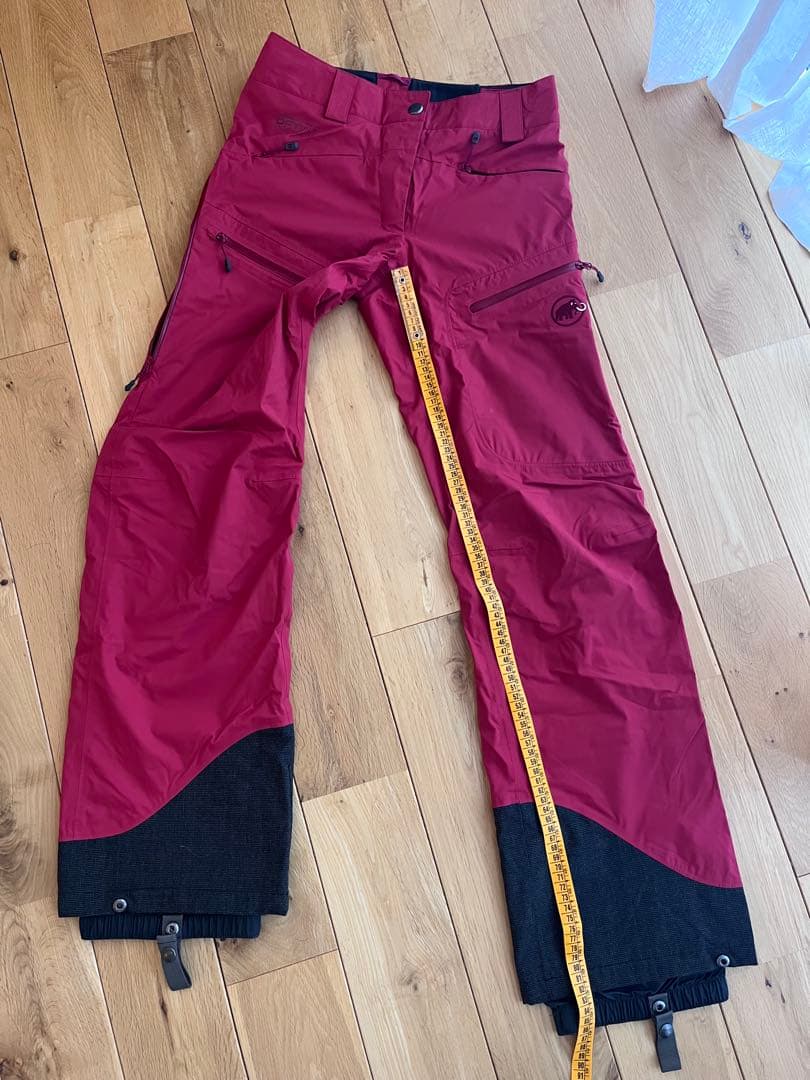 MAMMUTマムート スノーボード・スキーパンツ 濃ピンク 美品