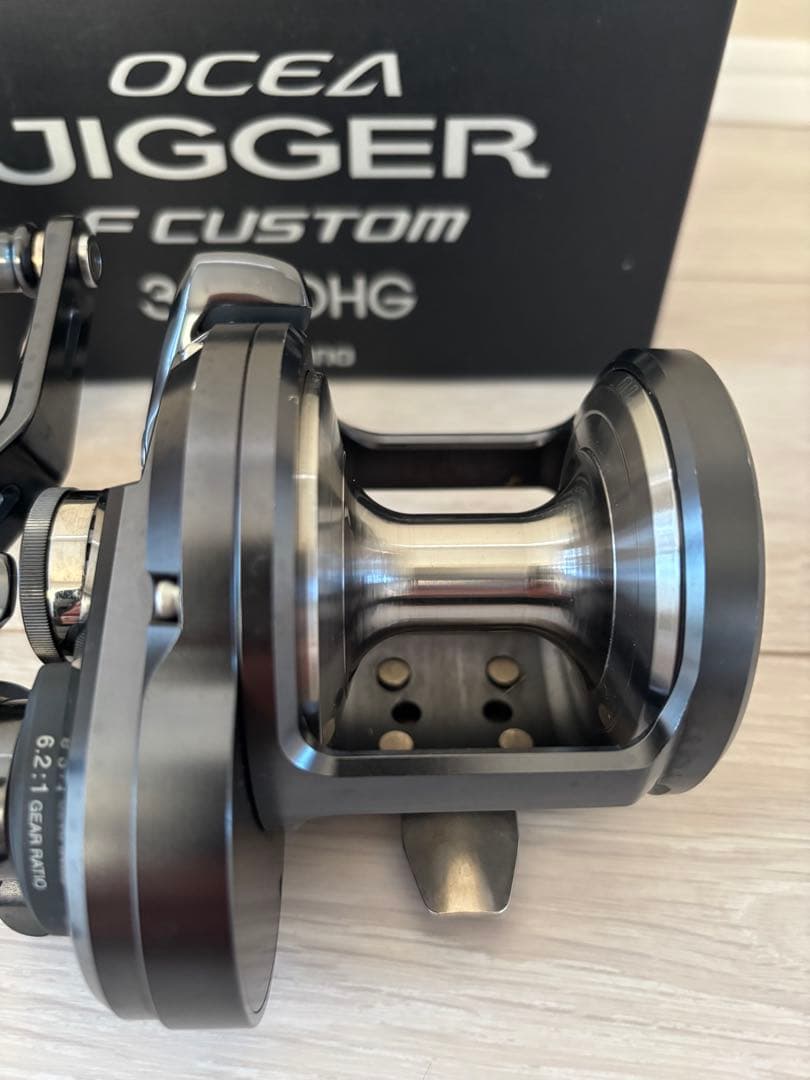 オシアジガー　Fカスタム　3000HG シマノ　OCEA JIGGER