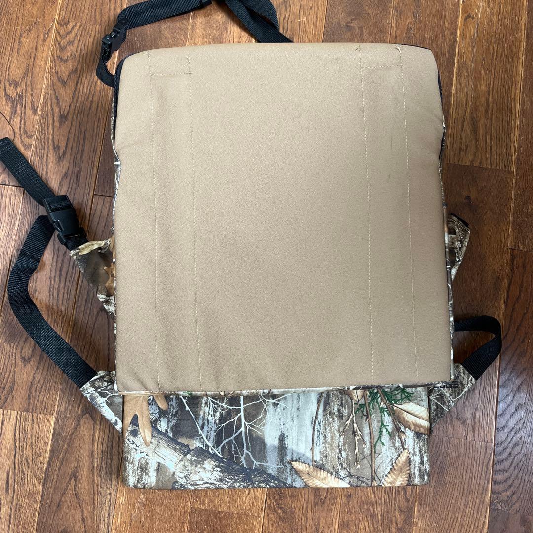 ThermaSeat USA製　RealTree リアルツリー　折り畳み