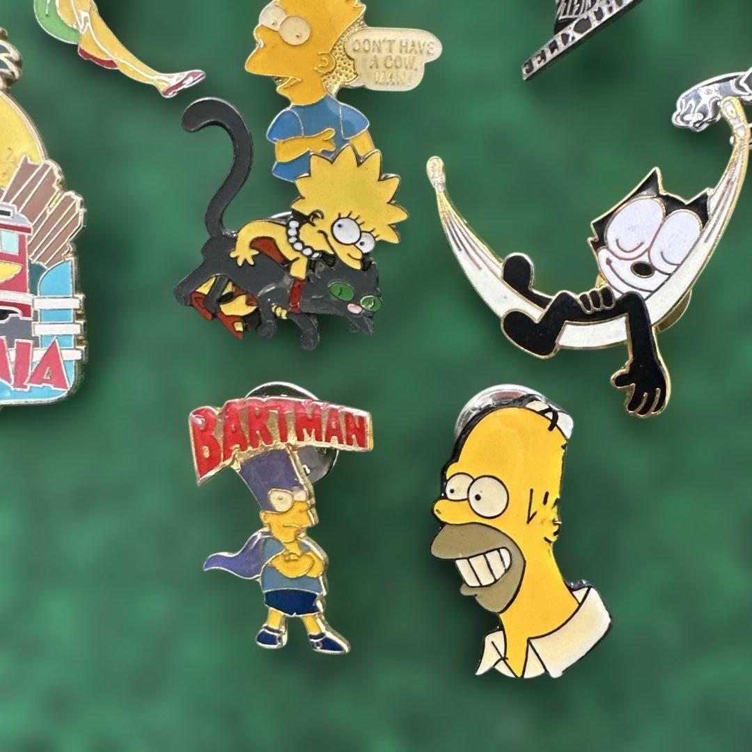 アニメキャラクター ピンバッジセット17個