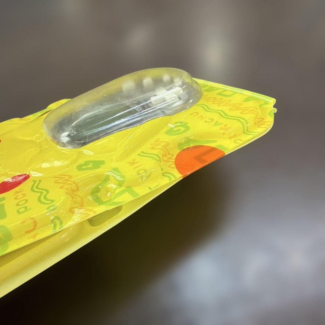 Nintendo ポケットピカチュウカラー