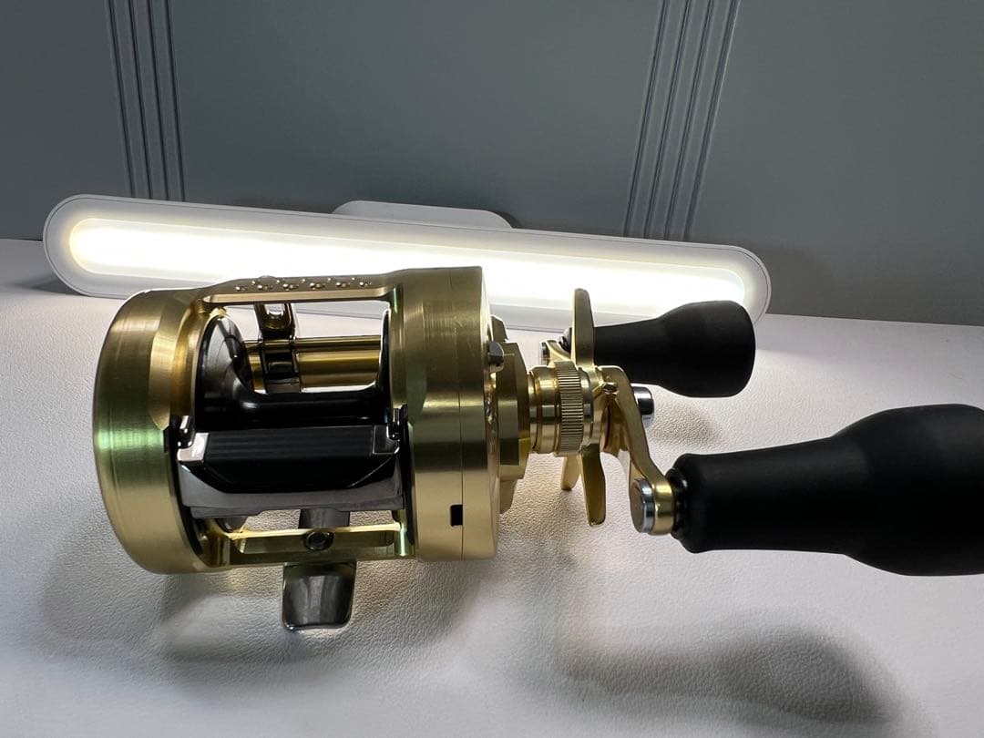 【未使用】シマノ 23 カルカッタコンクエスト MD 【400XGLH】