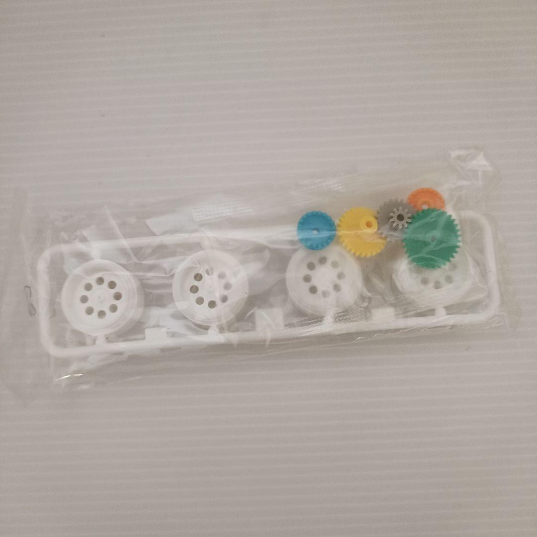 【新品未組立品】小鹿　レーサーミニ四駆　スーパーセイバー