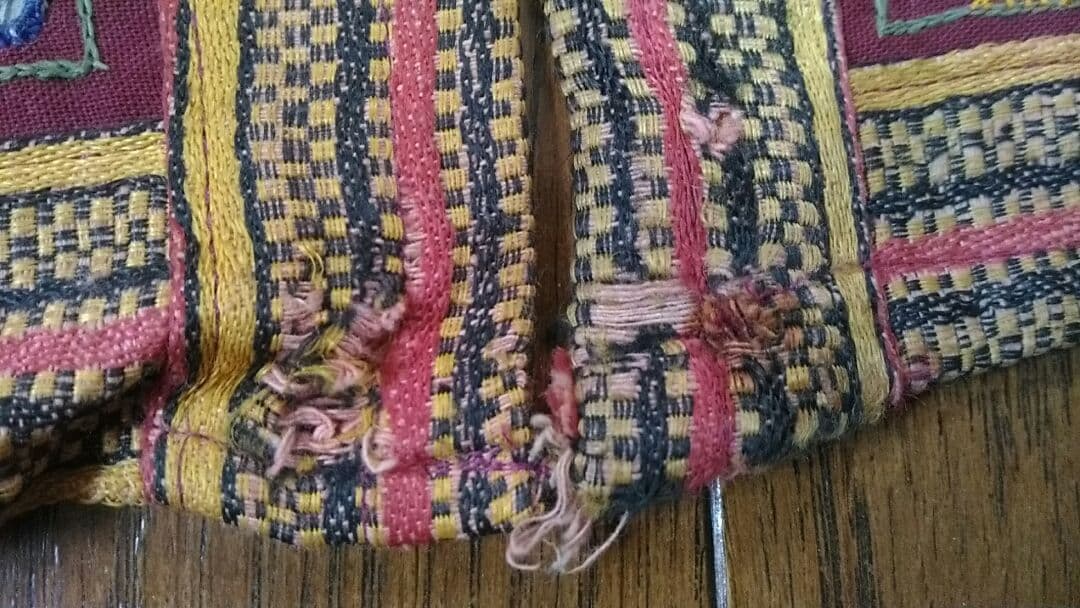 インドのアンティーク　タペストリー　テーブルセンター　ペア