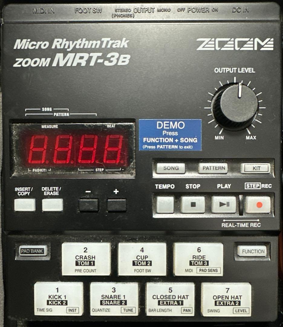 ギターエフェクター類のジャンクまとめ売り (エフェクターケースに梱包発送)