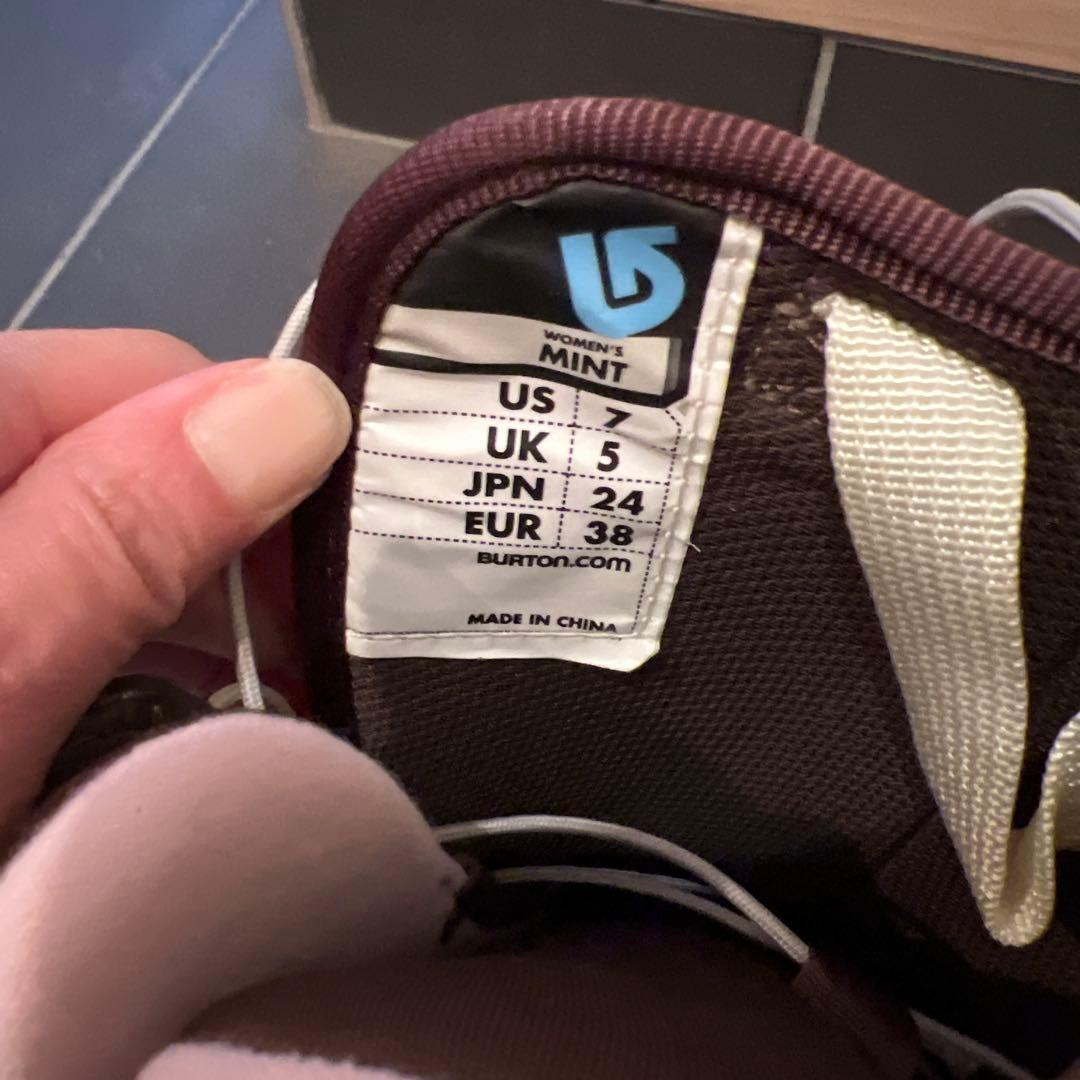 Burton スノボブーツ　minto 24cm