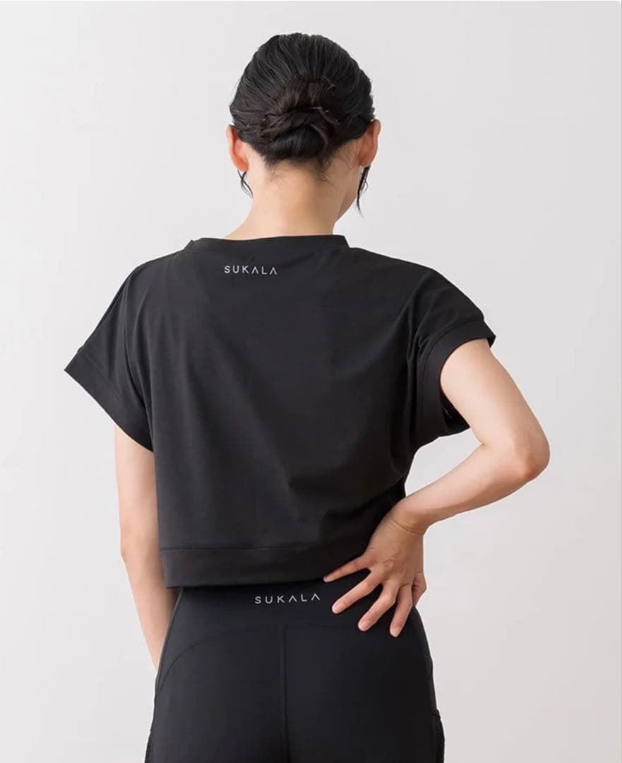 SUKALA フラワーレーストップス