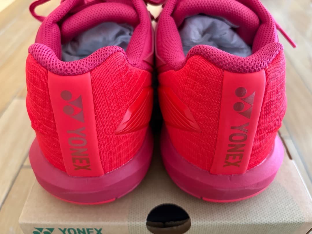 新品ヨネックス パワークッションエクリプション5MAC