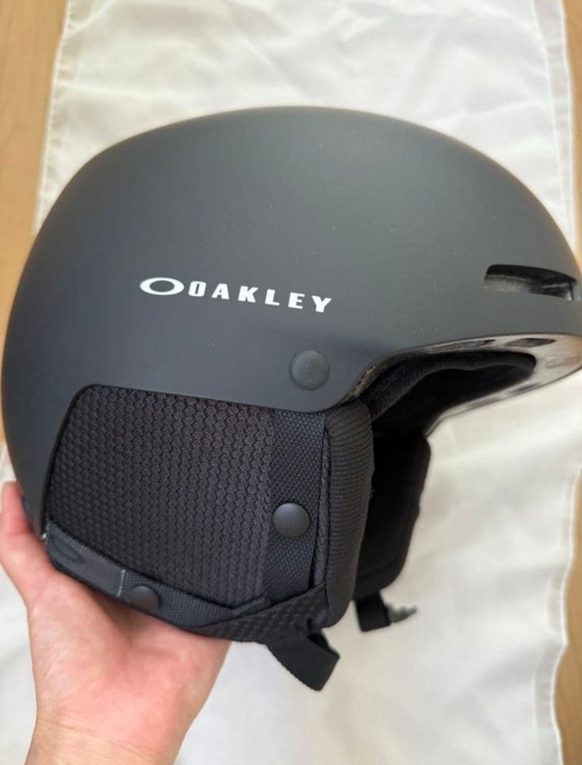 OAKLY オークリー　スノーヘルメット　MOD1 PRO