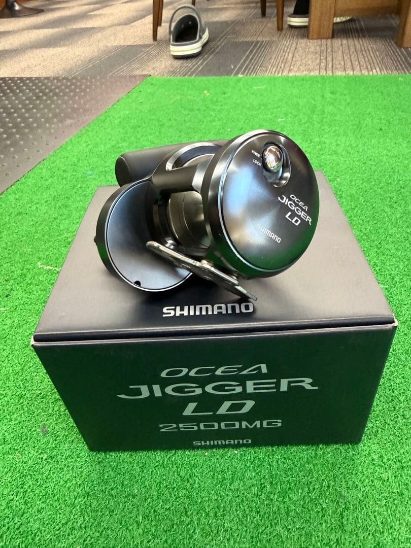 SHIMANO OCEA JIGGER LD 2500MG ベイトリール