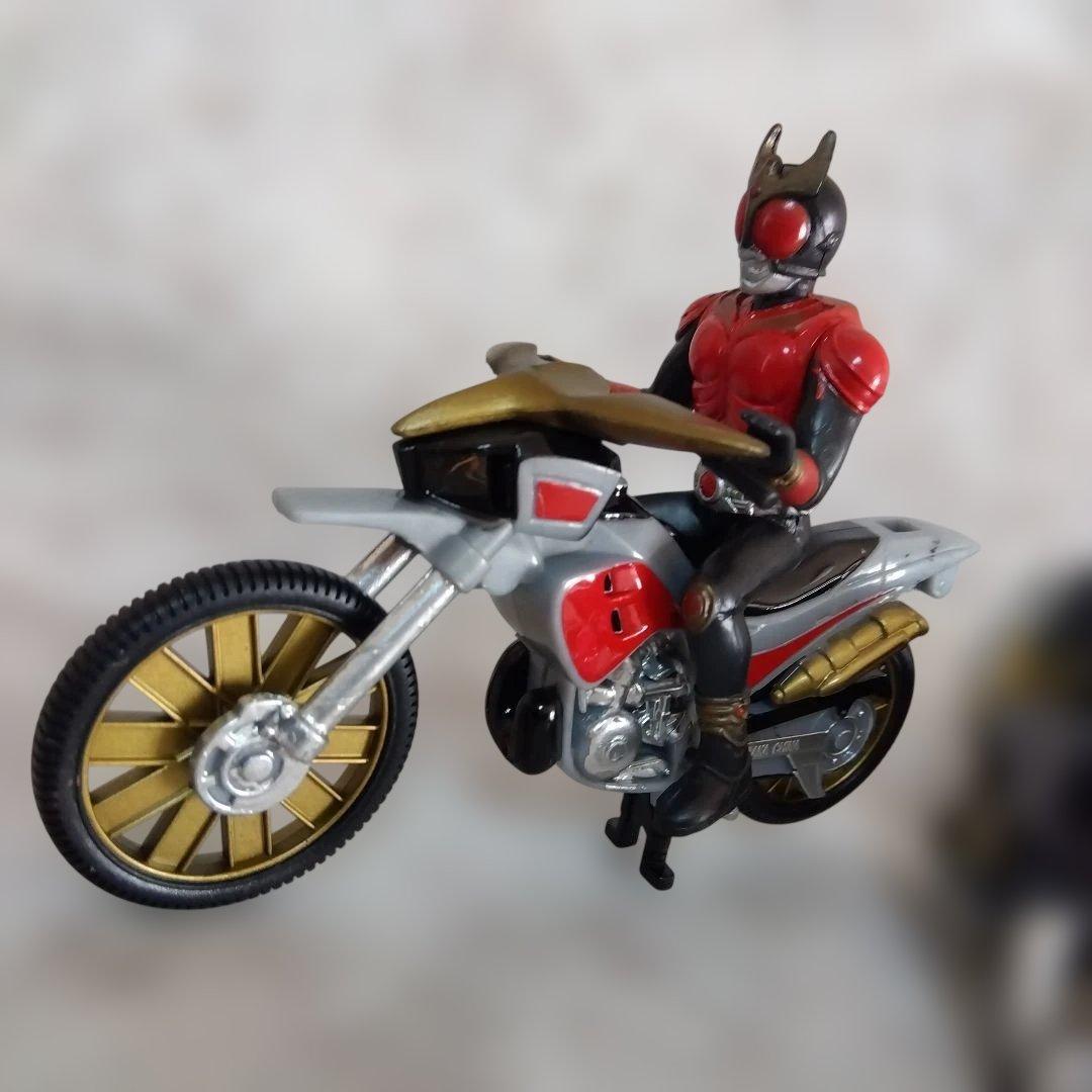 希少品　仮面ライダークウガ　トライゴウラム、ライジングビートゴウラム　プラメカ