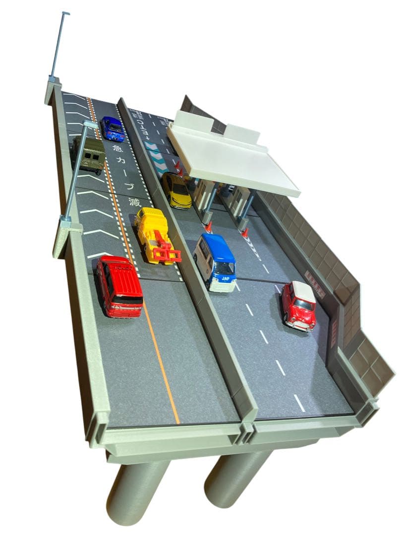 1:64 ミニカージオラマ 高速道路 料金所セット