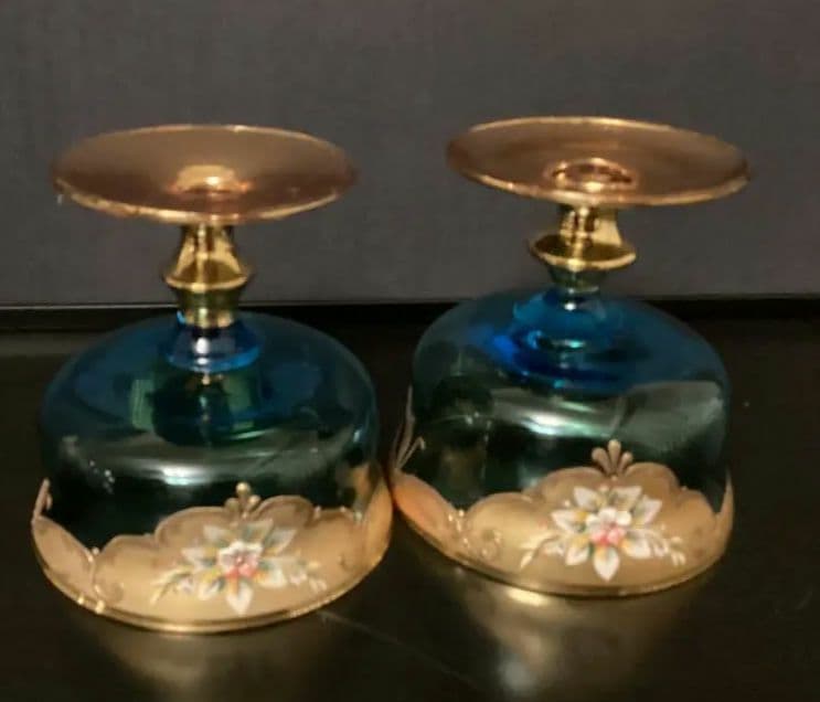 ベネチアングラス　金色とブルーのエレガントなデザインの手描き花柄グラス　①②