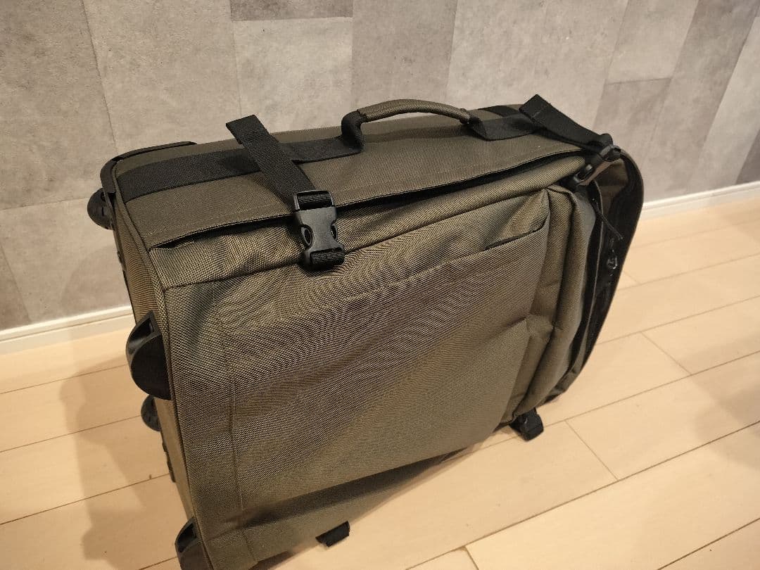 【美品】無印良品 撥水ソフトキャリーケース 40L　カーキ色　オシャレ