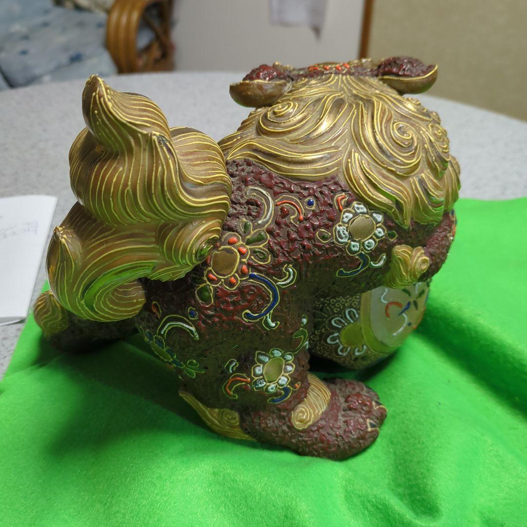 九谷焼銘品　陶器製 球獅子の置物 球付き