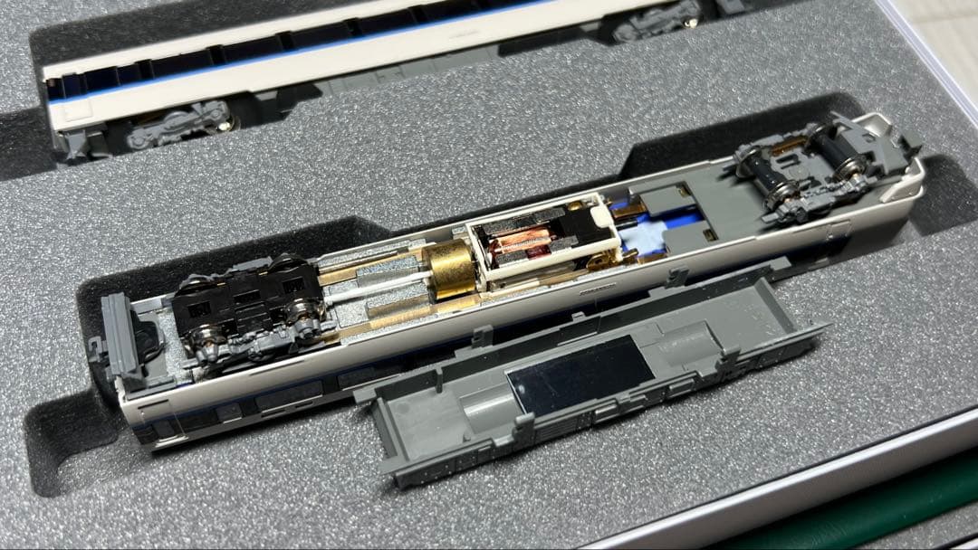 KATO 10-1748 683系2000番台 動力化3両セット