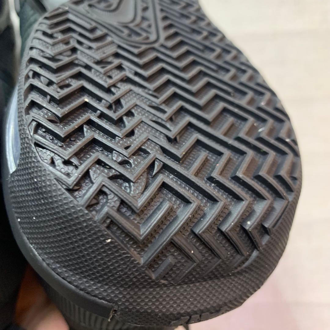 NIKE LEBRON WITNESS VII レブロン ウィットネス7