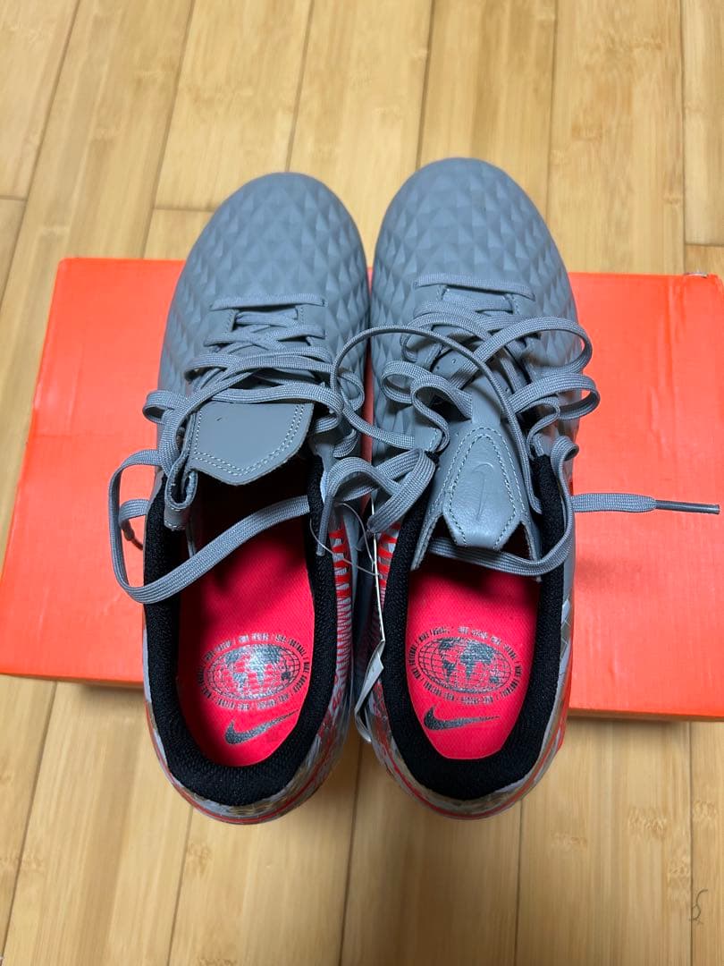 Nike ティエンポレジェンド8