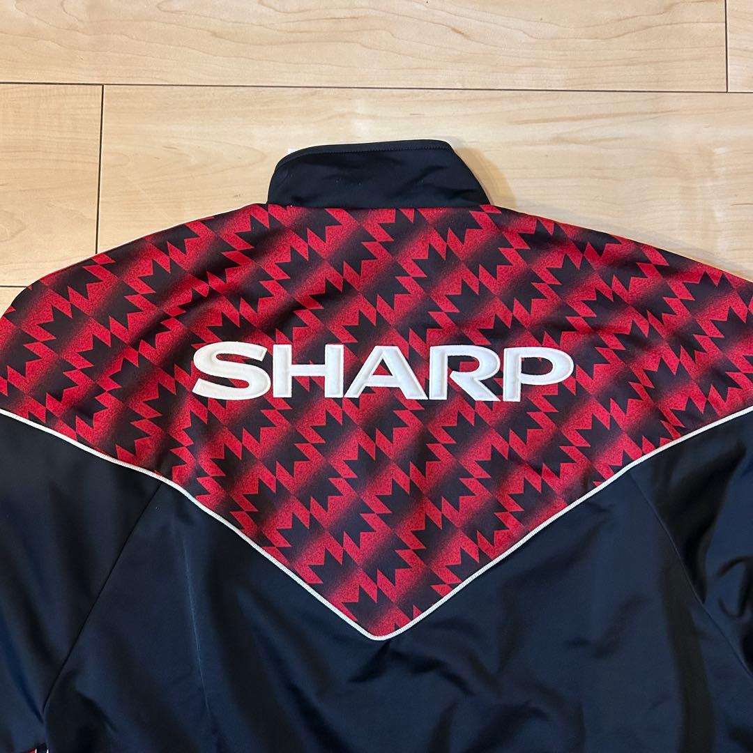 新品未使用トラックトップジャケットマンチェスター・ユナイテッドプレミアリーグ復刻