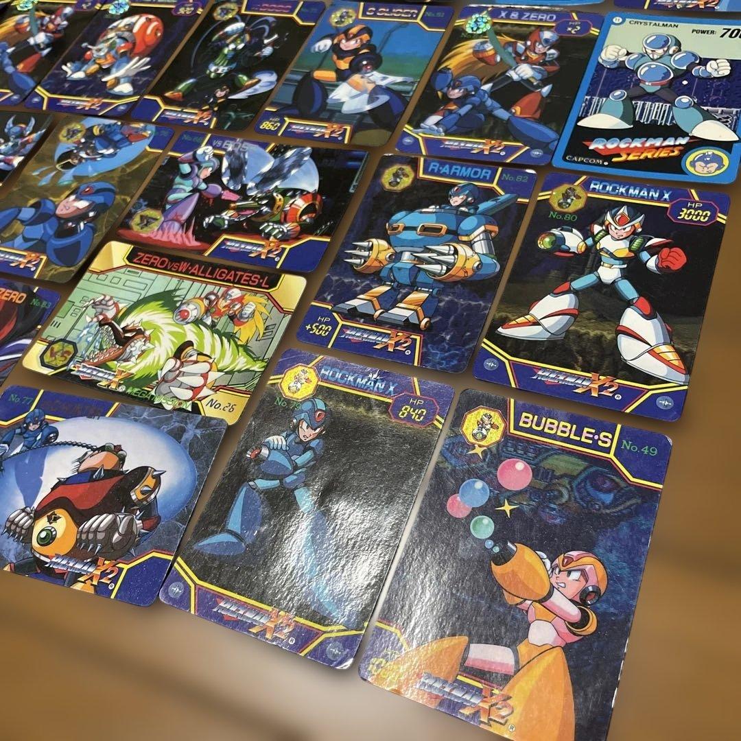 ロックマン トレーディングカード38枚とフィギュア