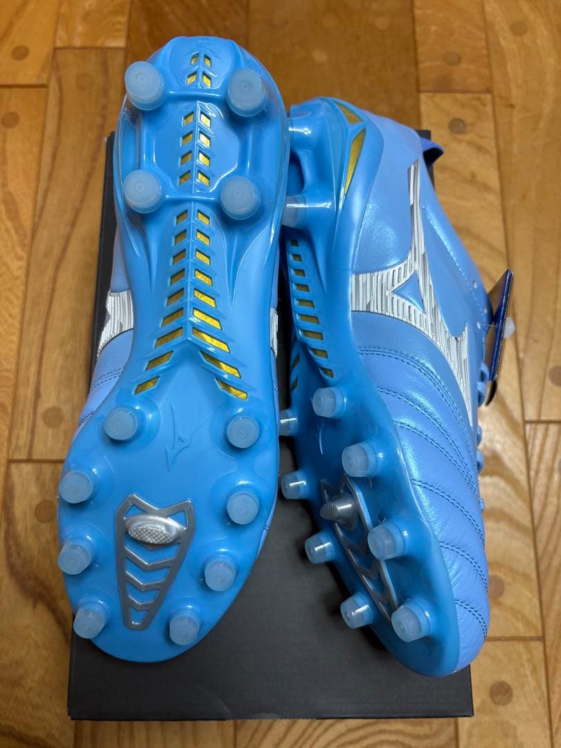 新品　超最新　限定カラー　ミズノ　モレリア ネオ4 JAPAN 25cm