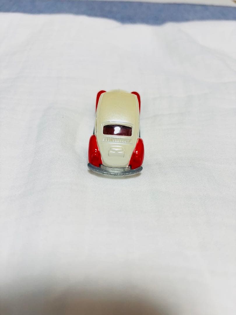 トミカ フォルクスワーゲン ビートル F20 赤 クリーム色