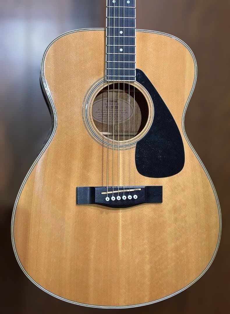 さ*く様 ★超美品！綺麗な音色激鳴り！ヤマハFG202　低弦高調整済　試聴音源有