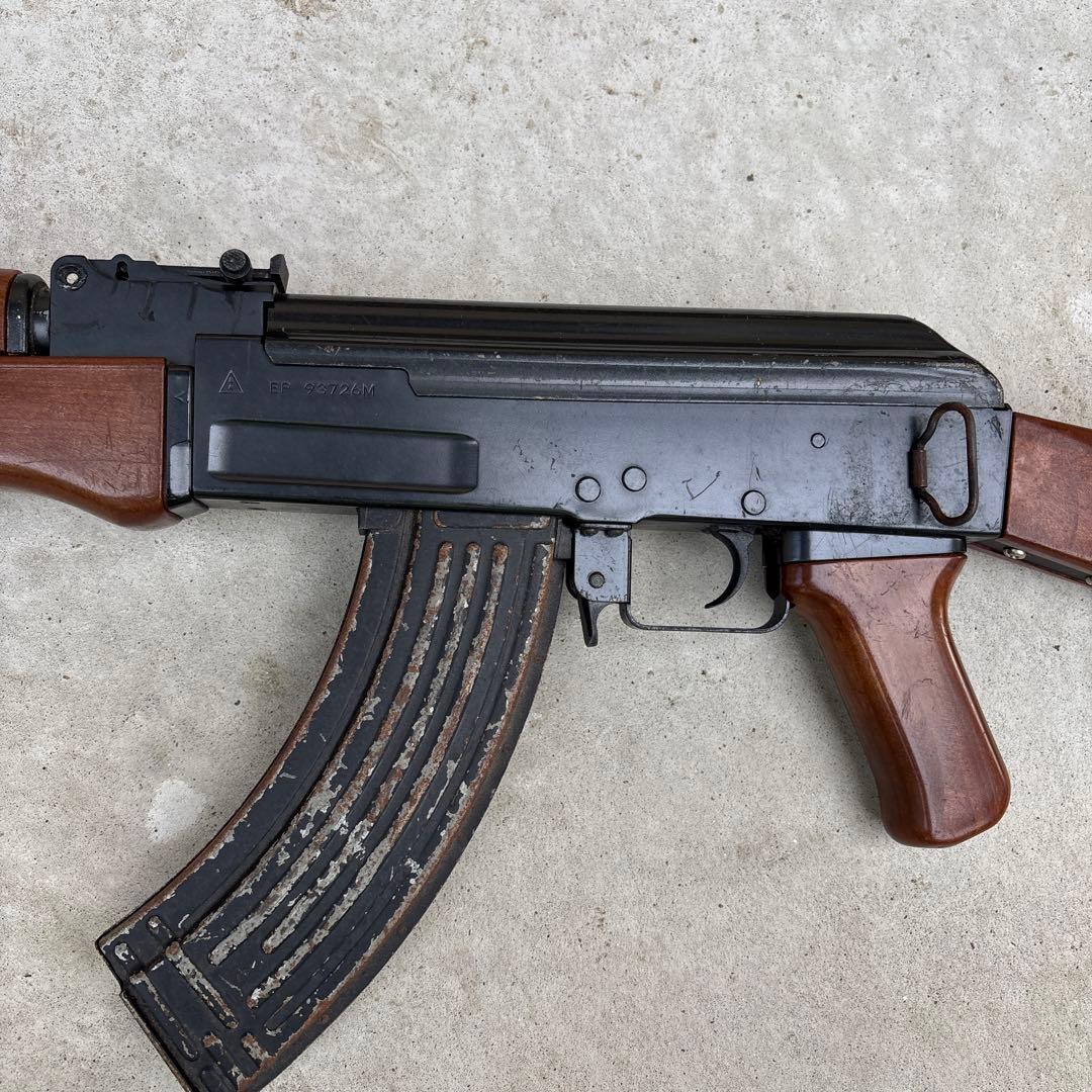 アサルトライフル 30連マガジン付き　ジャンク