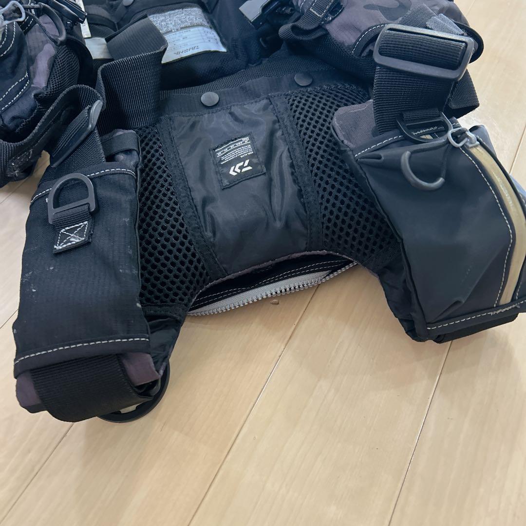 ダイワ　ベンチクールゲームベストIV DF-6109 ライフジャケット