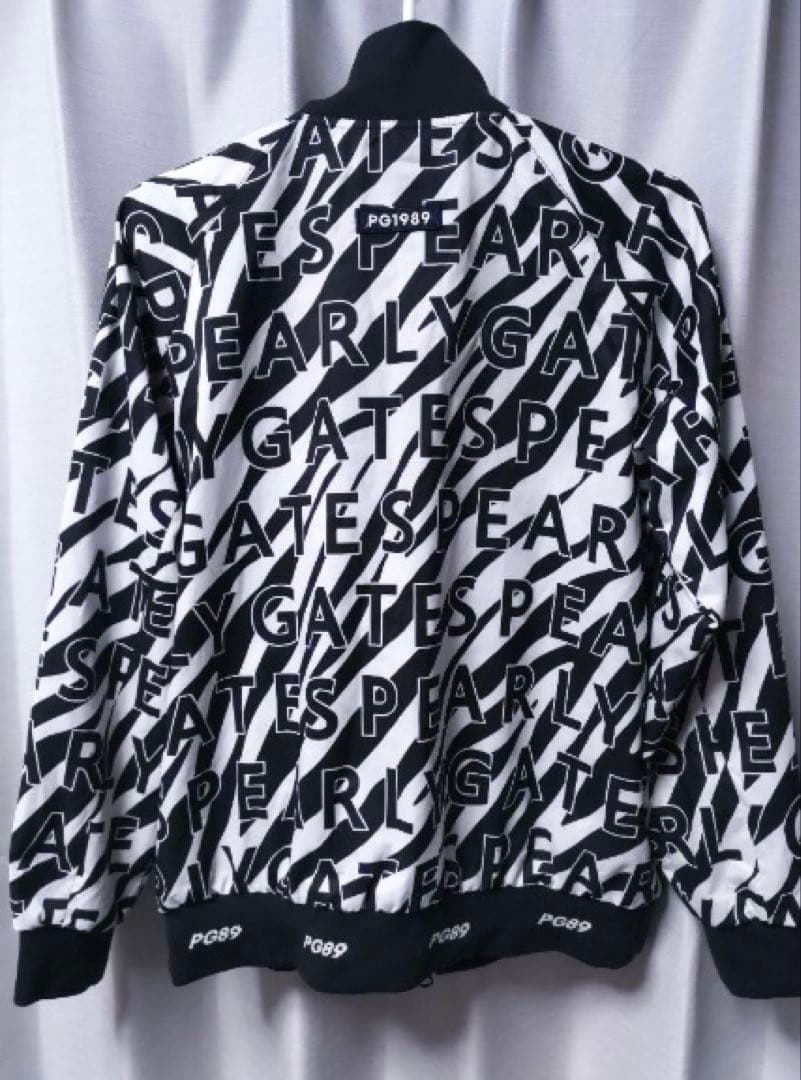 値下げ中希少 美品　パーリーゲイツ　ウィンドブレーカー　ブルゾン　総柄　白黒