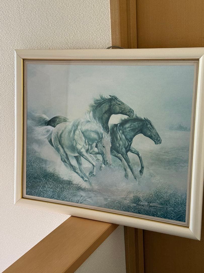 ルアーン・マニング　馬の絵画 白フレーム付き