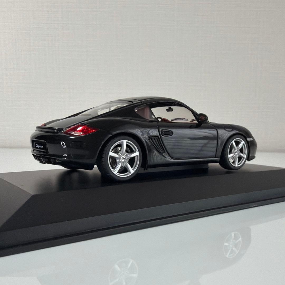 ミニカー 1/43 Porsche Cayman / Schuco
