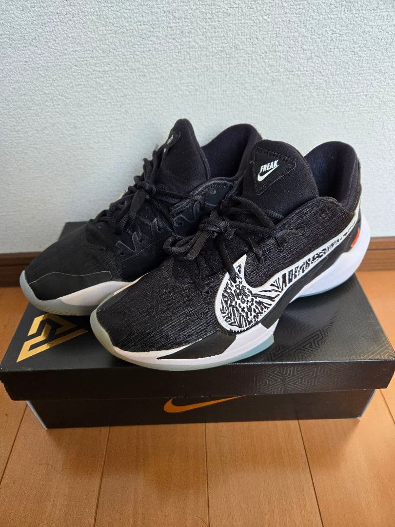 ナイキ　バスケットボールシューズ　ZOOM FREAK 2