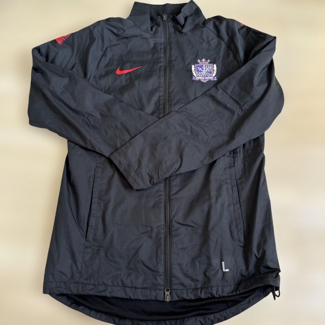 サンフレッチェ広島　Nike ウィンドブレーカー Lサイズ