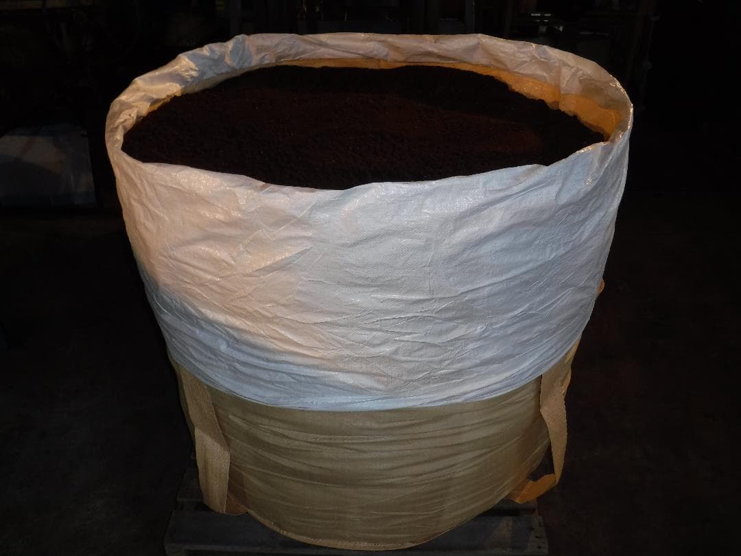 カブトムシマット：発酵熟成竹①：成虫・幼虫飼育用：１，０００ℓ