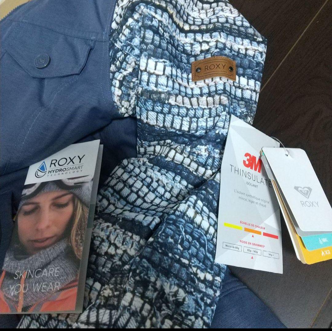 新品 ROXY スノーウェアー スノーボード