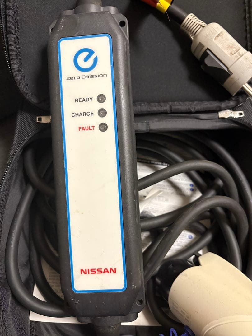 日産 EV 充電ケーブル