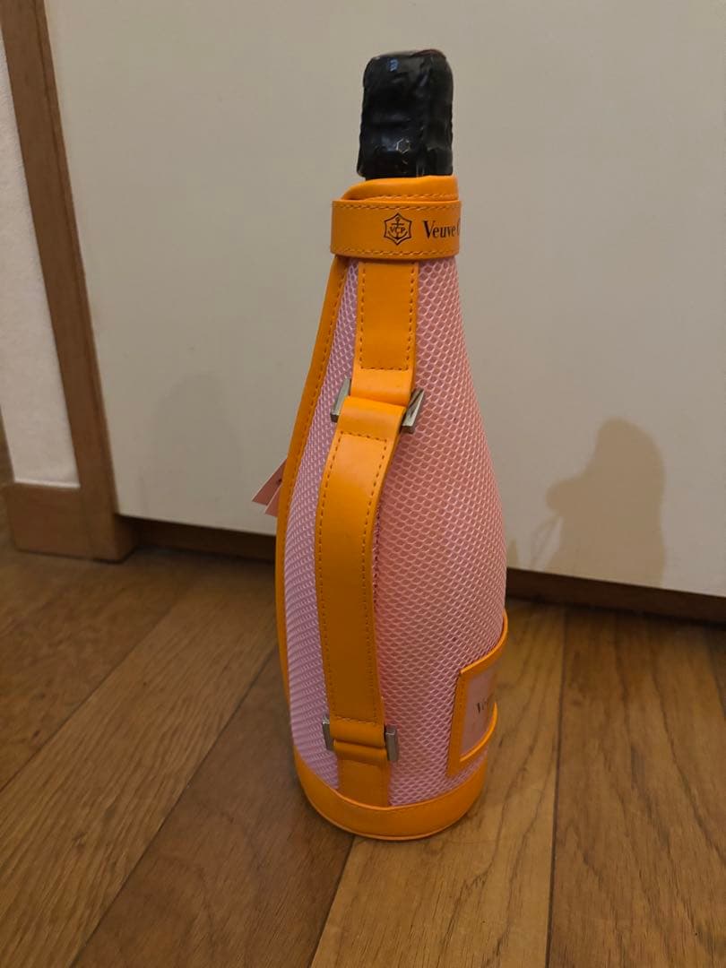 Veuve Clicquot ヴーヴ・クリコ 200周年 記念 限定 キャリア付