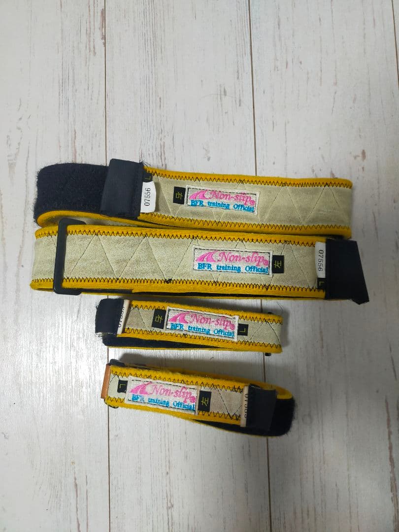 BFRトレーニングベルト　脚、腕　加圧　血流制限