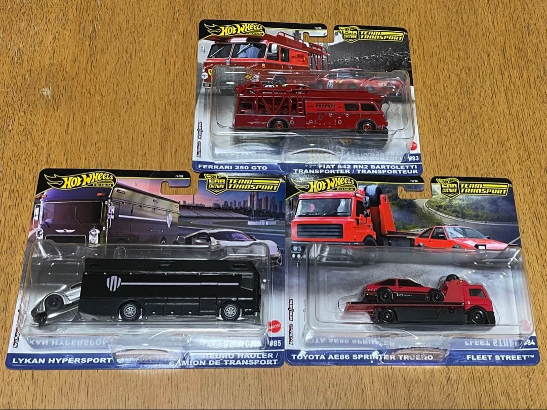 ホットウィール　チームトランスポート　フェラーリ250GTO トレノ ライカン